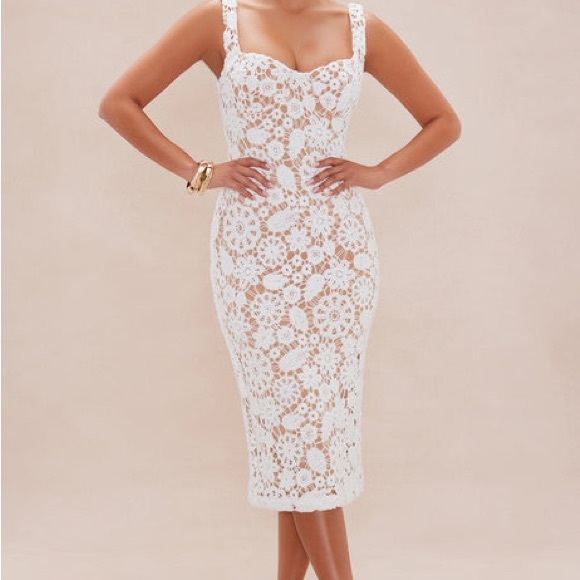 Fashion Nova Dresses & Skirts - Elegant White Lace Dress